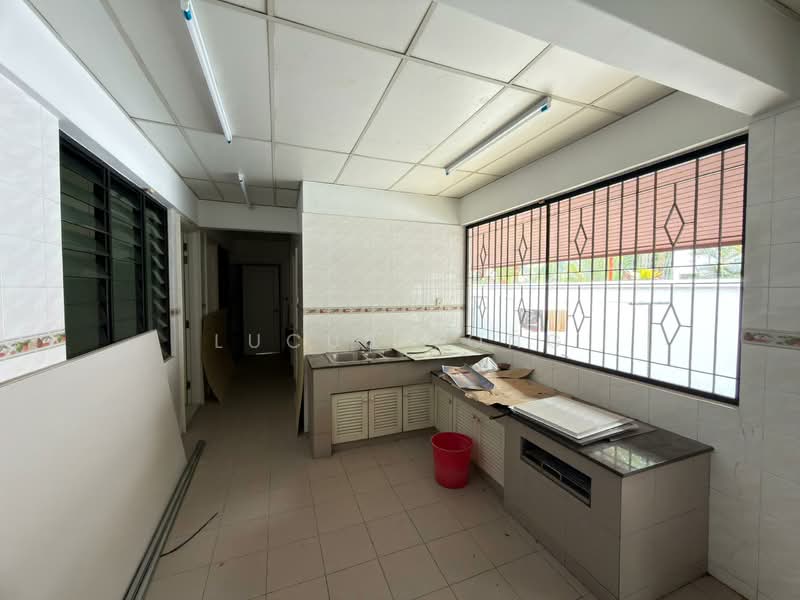 Rumah Banglo untuk Disewa di Ampang (Kuala Lumpur) - Lucus Yong - Kitchen - PropertyGuru.com.my