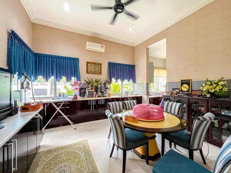 Rumah Banglo untuk Dijual di Laman Seri (Shah Alam) - Priscilla Tan - Dining Room - PropertyGuru.com.my