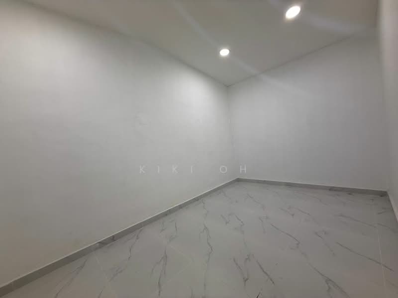 1-storey Terraced House for Sale in Taman Century (Johor Bahru) - Kiki Oh - Interior - PropertyGuru.com.my