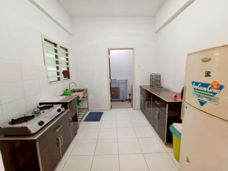 Condominium for Sale at One World 2 (1-Sky) - Cris Ng - Kitchen - PropertyGuru.com.my
