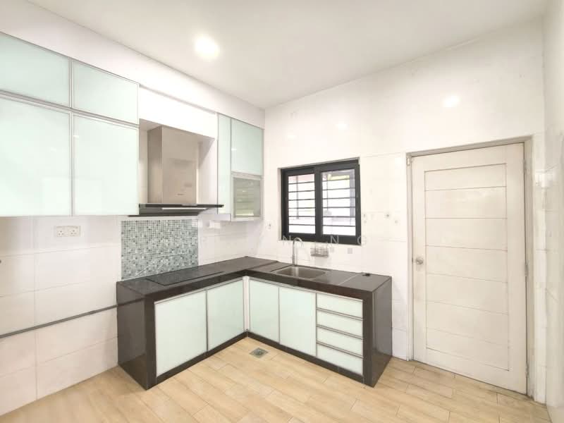 Semi-Detached House for Sale in Taman Sri Pulai Perdana (Skudai) - Irwyn Ng - Kitchen - PropertyGuru.com.my