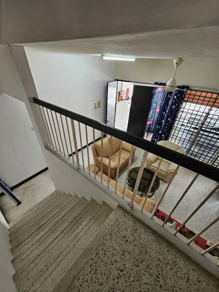2-storey Terraced House for Sale in Island Glades (Jelutong) - A Ee Ee - Living Room - PropertyGuru.com.my
