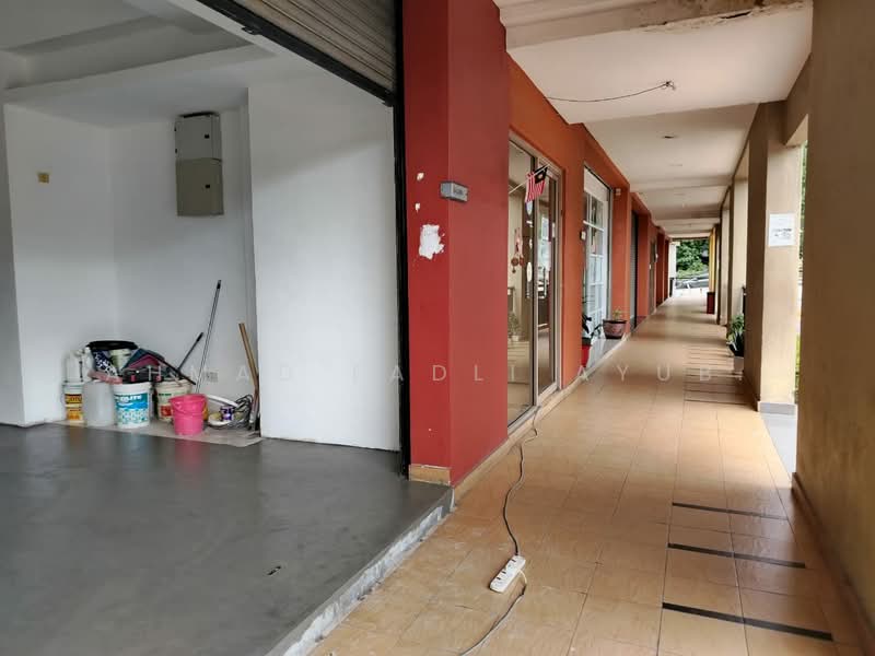 Kedai / Pejabat untuk Disewa di Damansara Perdana (Selangor) - Ahmad Fadli Ayub. - PropertyGuru.com.my