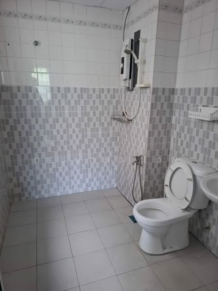Condominium for Rent at Le Chateau - Desmond Low - Bathroom - PropertyGuru.com.my