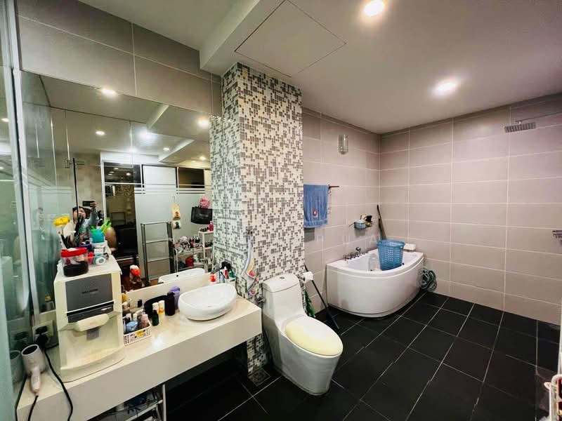 Rumah Teres 3 Tingkat untuk Dijual di Bukit Dumbar (Jelutong) - Heydy Pua - PropertyGuru.com.my