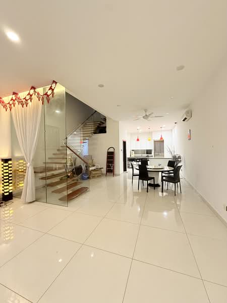 Rumah Teres 3 Tingkat untuk Dijual di Bukit Dumbar (Jelutong) - Heydy Pua - PropertyGuru.com.my