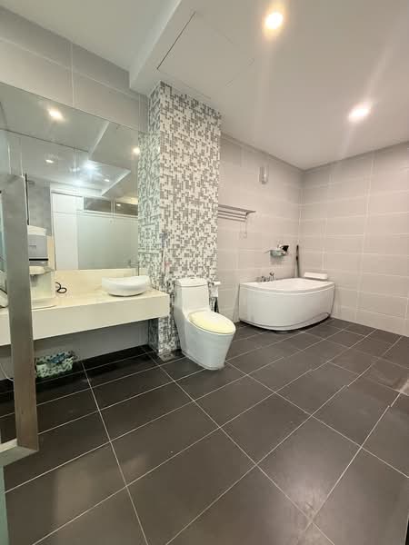 Rumah Teres 3 Tingkat untuk Dijual di Bukit Dumbar (Jelutong) - Heydy Pua - PropertyGuru.com.my