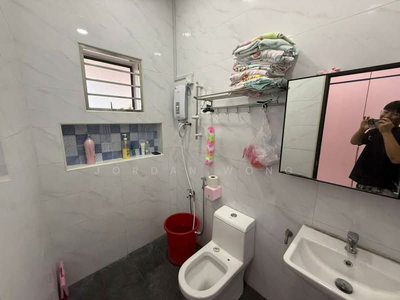 Rumah Teres 1 Tingkat untuk Disewa di Taman Puteri Wangsa (Ulu Tiram) - Jordan Wong - Bathroom - PropertyGuru.com.my