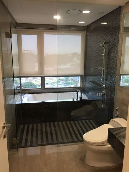 Servis Apartment untuk Disewa di The Sentral Residences - Rachel Ngu - Bathroom - PropertyGuru.com.my