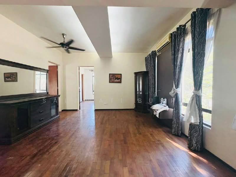 Semi-Detached House for Rent in Seksyen 13 (Shah Alam) - Salawati Busro - Living Room - PropertyGuru.com.my