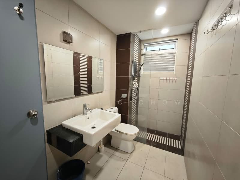 Servis Apartment untuk Disewa di Tropez Residences - Dominic Chow - Bathroom - PropertyGuru.com.my