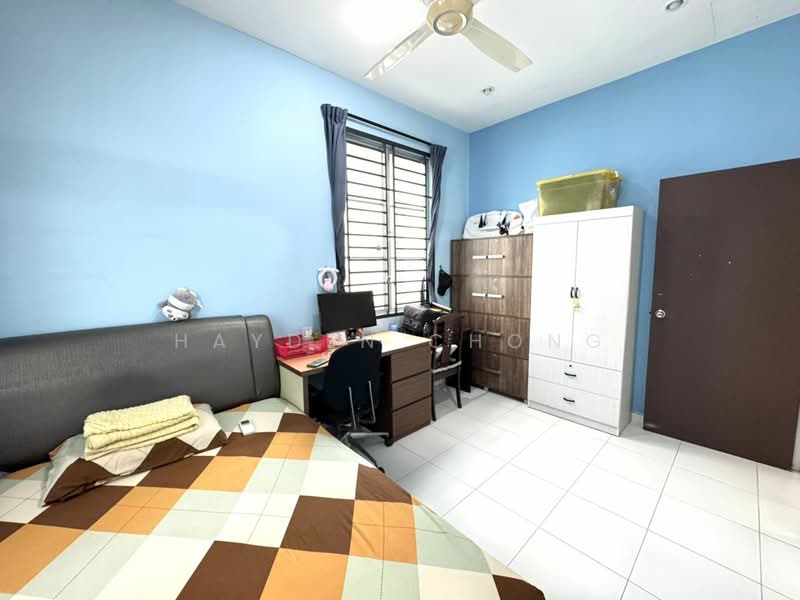 Rumah Teres 2 Tingkat untuk Dijual di Taman Setia Indah (Tebrau) - Hayden Chong - Bedroom - PropertyGuru.com.my