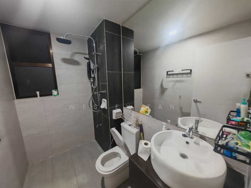 Condominium for Rent at Admiral Residences - Wesley Tan - Bathroom - PropertyGuru.com.my