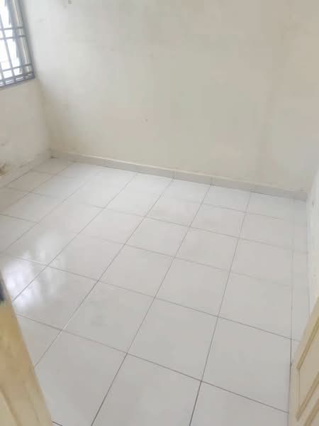 2-storey Terraced House for Sale at Taman Sri Pulai Perdana - Esther Chang - Interior - PropertyGuru.com.my