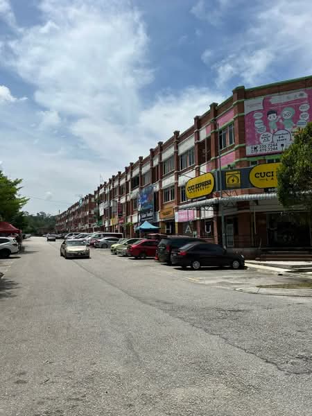 Shop for Rent in Alam Budiman (Shah Alam) - Chi Hau - Exterior - PropertyGuru.com.my