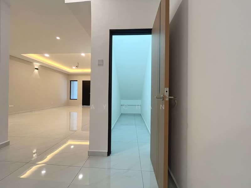 2-storey Terraced House for Sale in Bandar Mahkota Cheras (Cheras) - Ray Chan - Living Room - PropertyGuru.com.my
