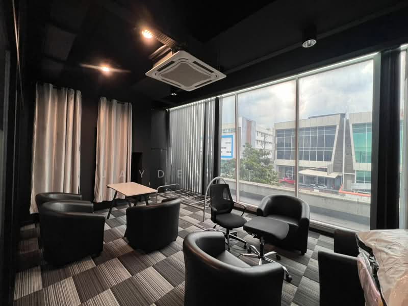 Office for Rent in Seksyen 51 (Petaling Jaya) - Jayden Heng - Interior - PropertyGuru.com.my