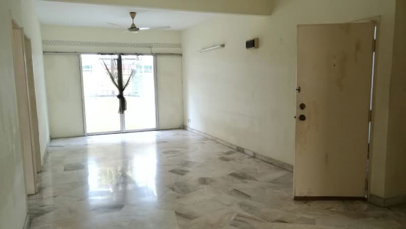 Apartment for Sale at Subang Perdana Goodyear Court 1 - Kim Lai - Living Room - PropertyGuru.com.my