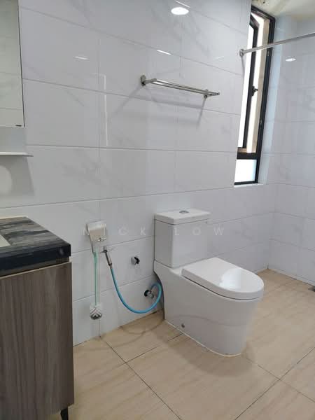 Servis Apartment untuk Disewa di Country Garden Central Park - Nick Low - Bathroom - PropertyGuru.com.my