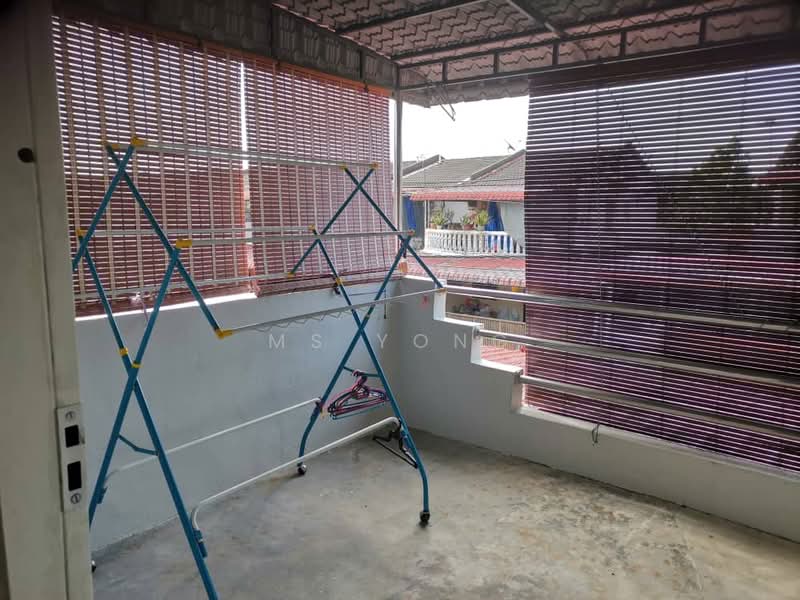 Rumah Teres 2 Tingkat untuk Disewa di Ipoh (Perak) - Ms Yong - Balcony - PropertyGuru.com.my