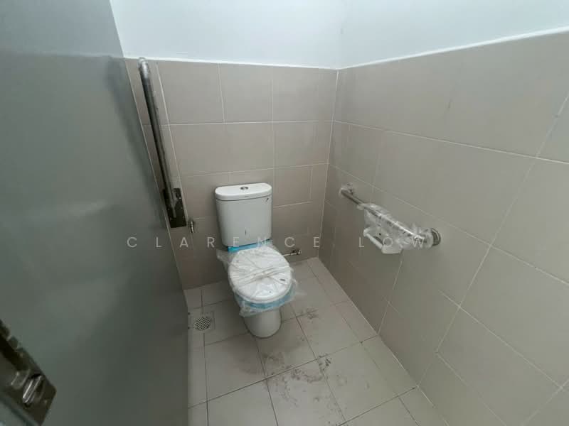 Kedai / Pejabat untuk Disewa di Gelang Patah (Johor) - Clarence Low - Bathroom - PropertyGuru.com.my