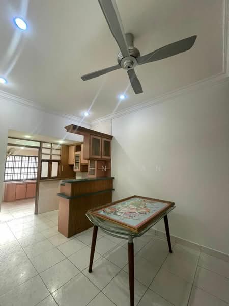 Rumah Teres 1.5 Tingkat untuk Dijual di Taman Pelangi Indah (Ulu Tiram) - Iden Tan - Interior - PropertyGuru.com.my