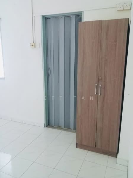 Rumah Flat untuk Dijual di Taman Sri Setia - Jeff Tan - Interior - PropertyGuru.com.my