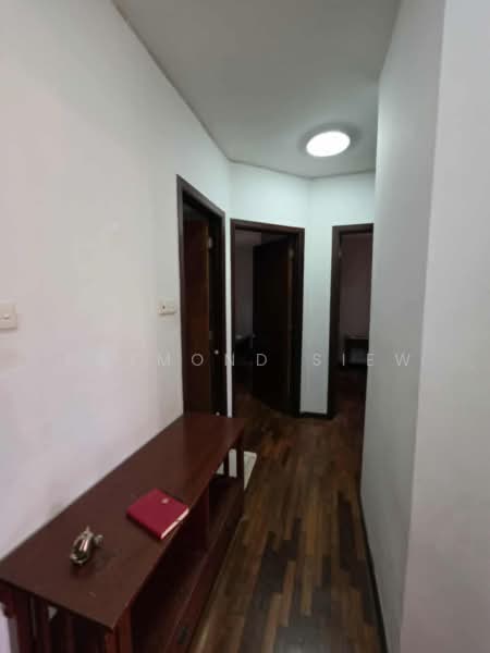 Condominium for Rent at Kampung Warisan - Raymond Siew - Corridor - PropertyGuru.com.my