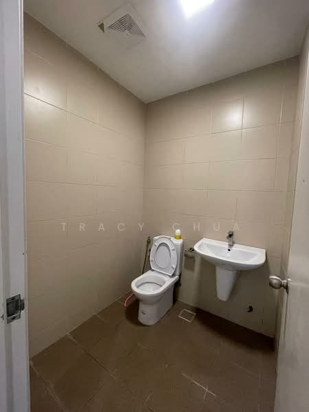 Service Residence for Rent at i-SOHO @ i-City - Tracy Chua - Bathroom - PropertyGuru.com.my