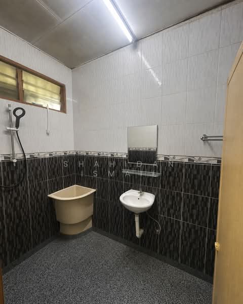 Rumah Teres 2 Tingkat untuk Dijual di Taman Selesa (Bedong) - Shahidan Ismail - PropertyGuru.com.my