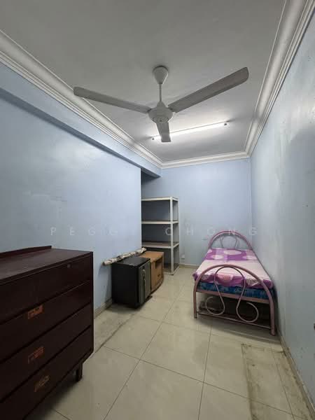 Rumah Flat untuk Dijual di Mutiara Magna - Peggy Chong - Bedroom - PropertyGuru.com.my