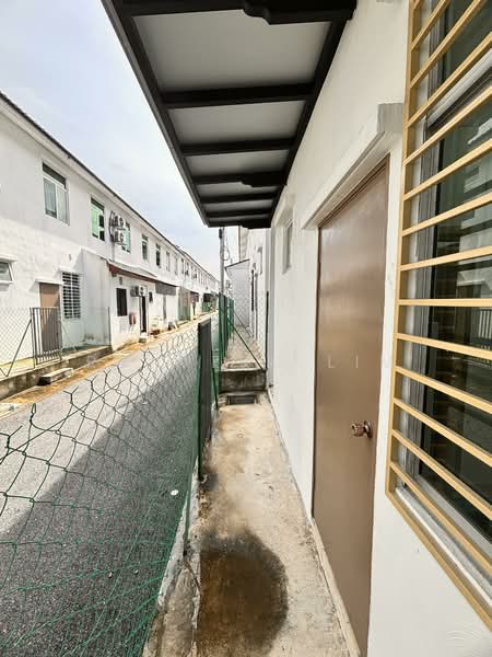 Rumah Teres untuk Disewa di Taman Kundang Jaya (Rawang) - Raymerc Lim - Exterior - PropertyGuru.com.my