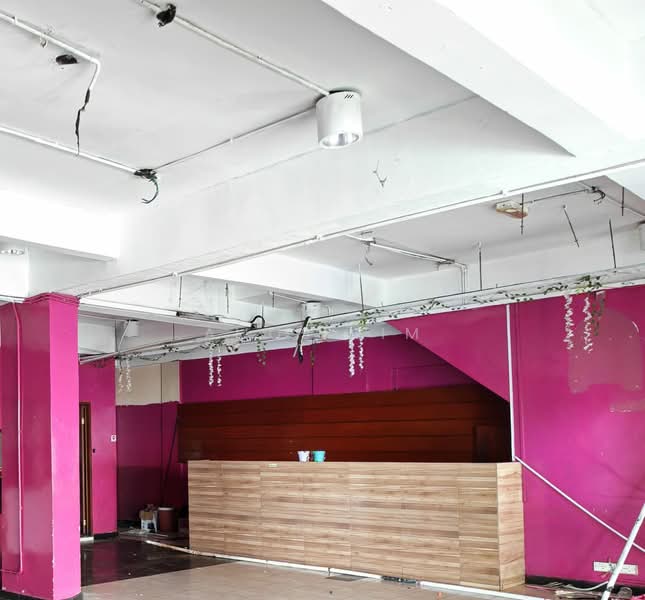 Shop for Rent in Bukit Jambul (Penang) - Amos Lim - Interior - PropertyGuru.com.my