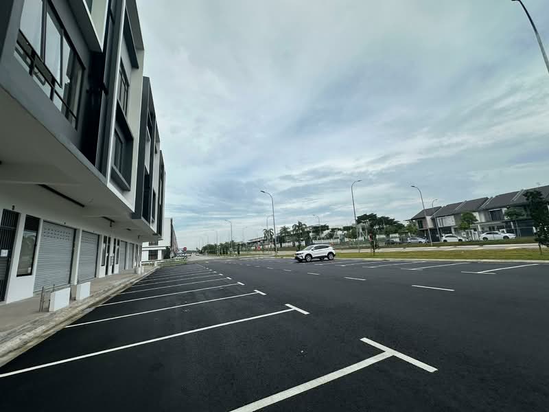 Shop for Rent in Austin Crest (Johor Bahru) - Kavin Tan - Exterior - PropertyGuru.com.my