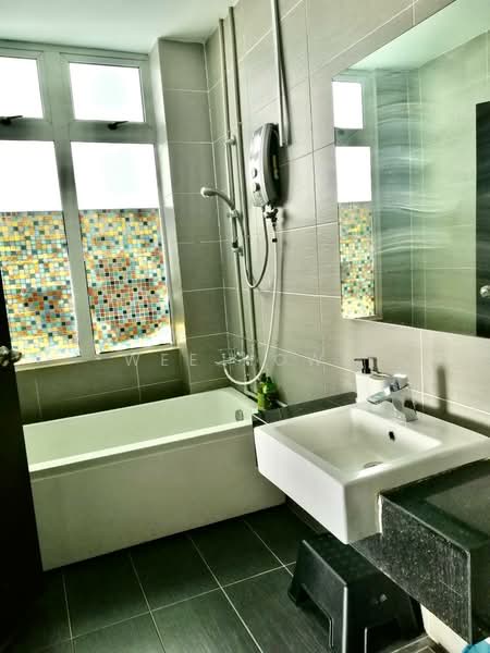 Kondominium untuk Dijual di KSL D'Esplanade Residence - Wee Howe - Bathroom - PropertyGuru.com.my