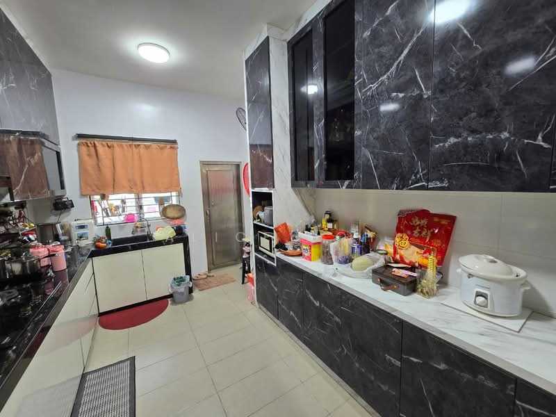 Rumah Teres 2 Tingkat untuk Dijual di Taman Mutiara Rini (Skudai) - Alice Goh - Kitchen - PropertyGuru.com.my