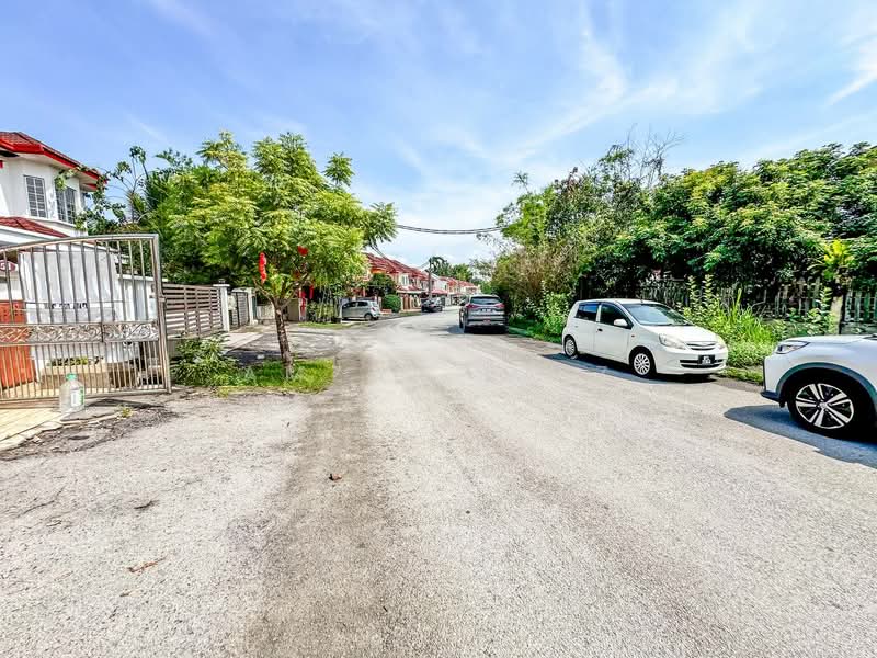 2-storey Terraced House for Sale in Bandar Bukit Puchong (Puchong) - Amzar Faiz - PropertyGuru.com.my