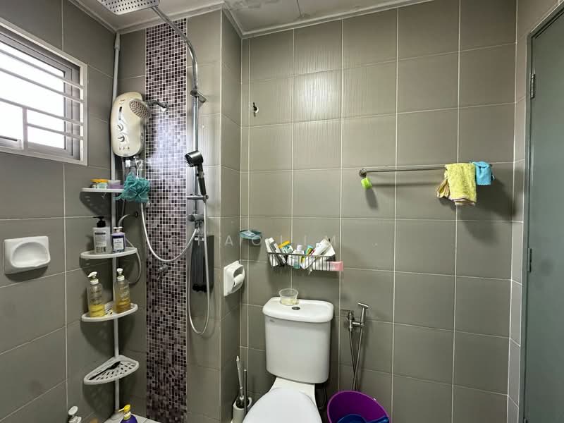 2-storey Terraced House for Sale in Bandar Mahkota Cheras (Cheras) - ChaoLim . - Bathroom - PropertyGuru.com.my