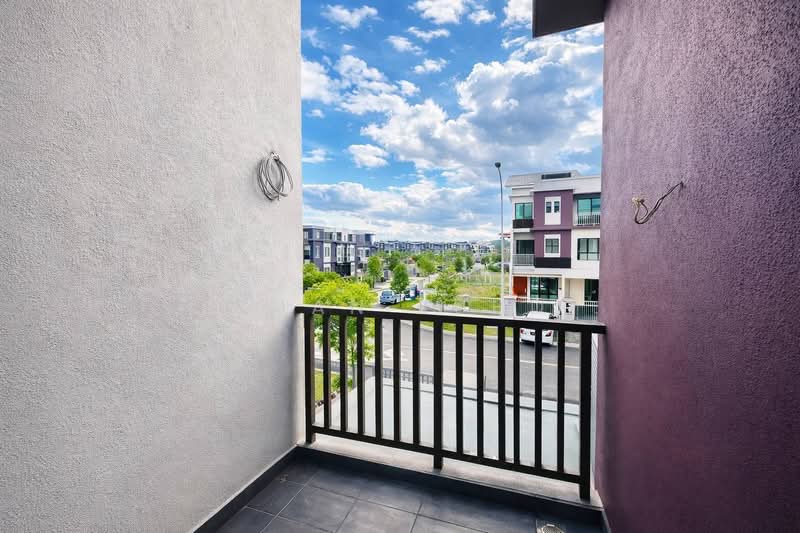 Rumah Bandar untuk Dijual di Kajang (Selangor) - AIMAN ZUHDI - PropertyGuru.com.my