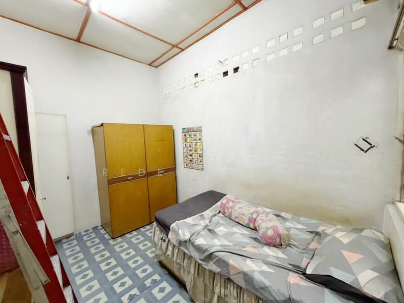 Rumah Teres 1 Tingkat untuk Dijual di Kepong Baru (Kepong) - Frederick Tan - Bedroom - PropertyGuru.com.my
