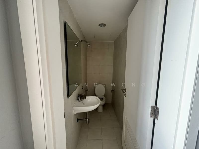 Servis Apartment untuk Disewa di Teega Suites - Roland Wong - Bathroom - PropertyGuru.com.my