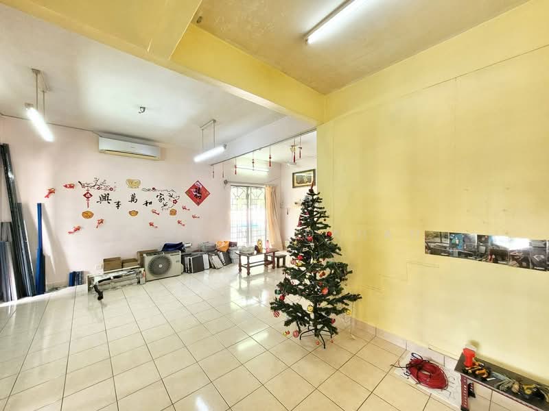 2-storey Terraced House for Sale in Taman Putra Prima (Puchong) - Noraini Dahan - Interior - PropertyGuru.com.my