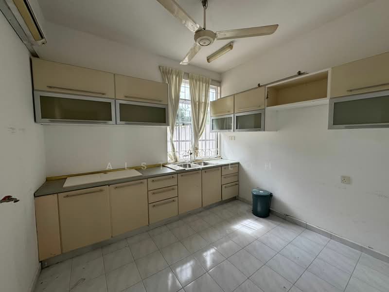 Shop / Office for Rent in Gurney Drive (Penang) - Alston Loh - Kitchen - PropertyGuru.com.my