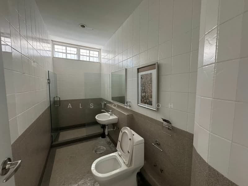 Shop / Office for Rent in Gurney Drive (Penang) - Alston Loh - Bathroom - PropertyGuru.com.my