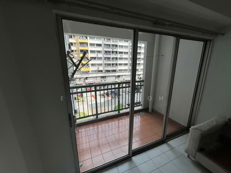 Kondominium untuk Dijual di South City (Perdana Selatan) Block C - Edmund Goh - Balcony - PropertyGuru.com.my