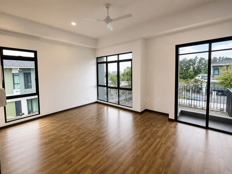 Semi-Detached House for Sale in Shah Alam (Selangor) - Junbin Low - Living Room - PropertyGuru.com.my