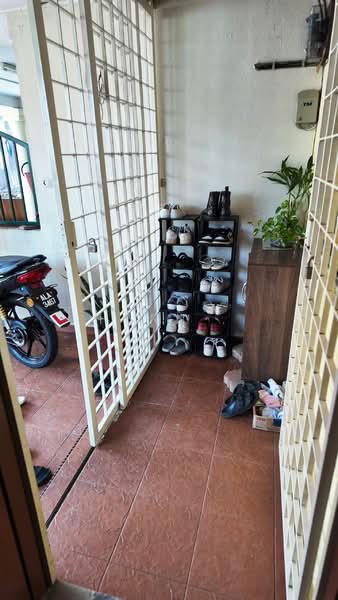 Rumah Teres 2 Tingkat untuk Dijual di BANDAR PUCHONG JAYA (Puchong) - Hann . - Entrance - PropertyGuru.com.my