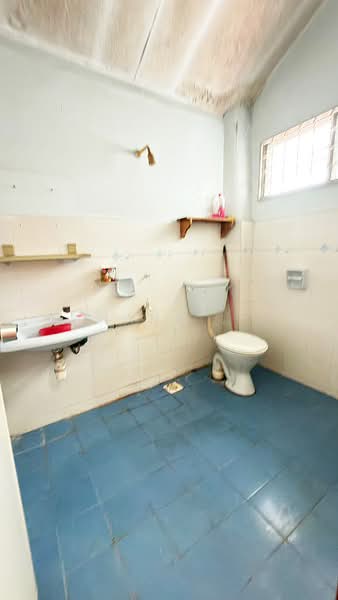 Rumah Teres 2 Tingkat untuk Dijual di BANDAR PUCHONG JAYA (Puchong) - Hann . - Bathroom - PropertyGuru.com.my