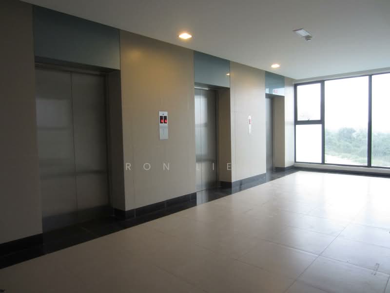 Kondominium untuk Disewa di Zefer Hill Residence - Ron Liew - Corridor - PropertyGuru.com.my