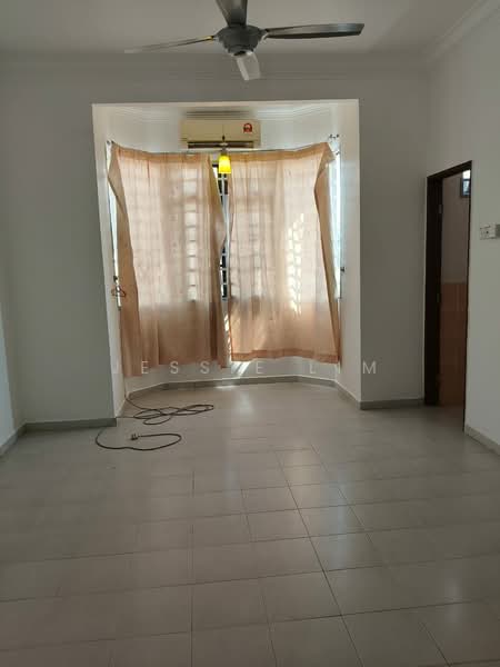 Terraced House for Sale in Perdana College Heights (Mantin) - Jessie Lim - Living Room - PropertyGuru.com.my
